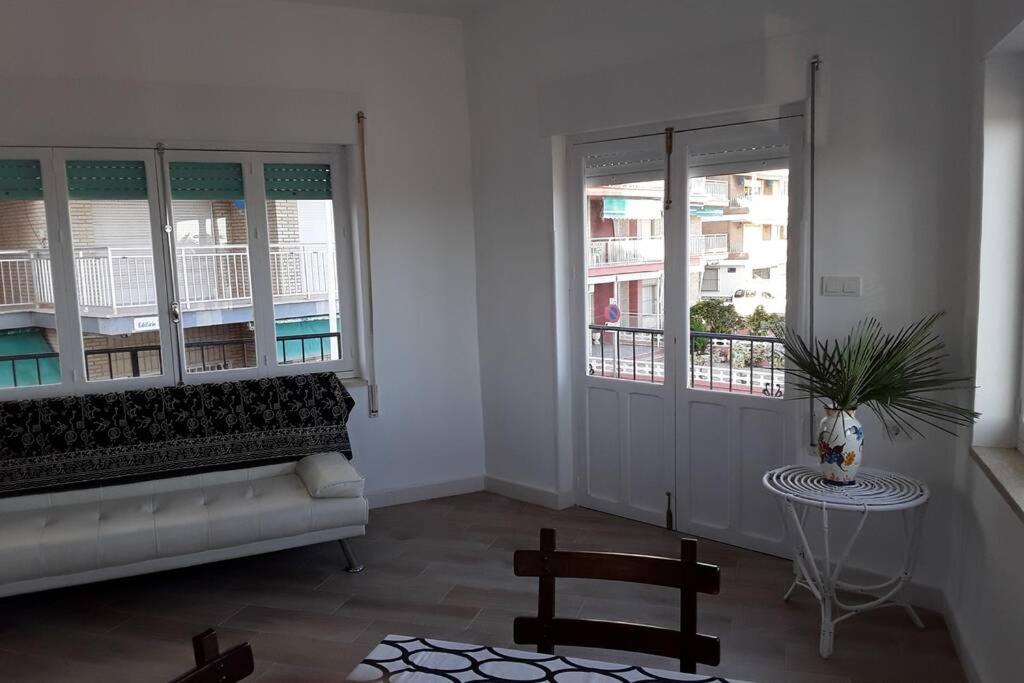 Piso En Primera Linea Con Wifi Y Vistas Al Mar Lo Pagán Extérieur photo